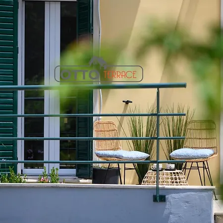 Otto Terrace Villa Kompitsion